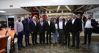 İzmir'de yaşayan Balıkesirliler iftarda buluştu