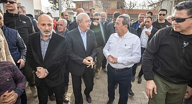 Kılıçdaroğlu Konak Belediyesi’nin çadır kentini ziyaret etti