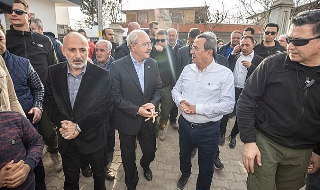 Kılıçdaroğlu Konak Belediyesi’nin çadır kentini ziyaret etti