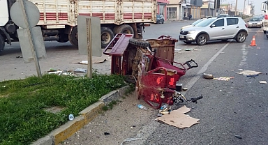 Manisa'da iki motosikletin çarpıştığı kazada 2 kişi öldü, 1 çocuk yaralandı