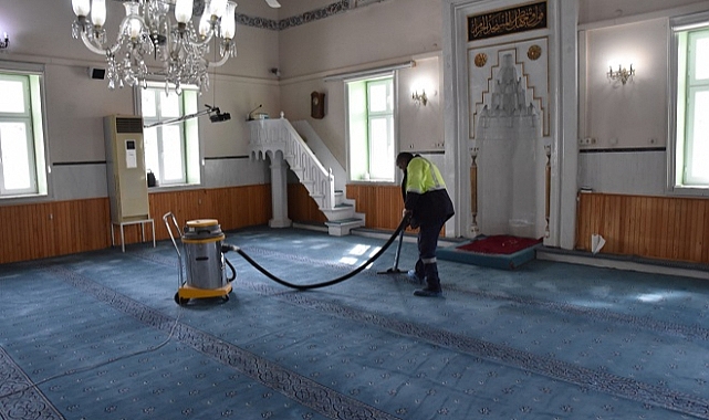 Menemen Belediyesi Cami Temizliğini Tamamladı