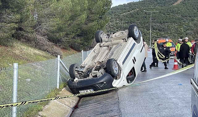 Polisten kaçarken kaza yaptılar 2 ölü