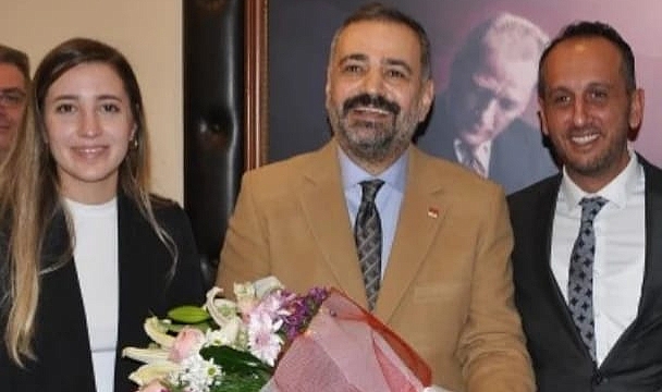 Urla CHP İlçe Başkanlığı’na Av.Pelin Karasakal atandı