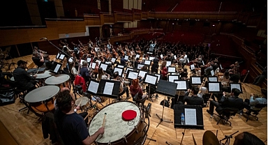 100. Yıl Marşı 23 Nisan’da ilk kez halkla buluşacak