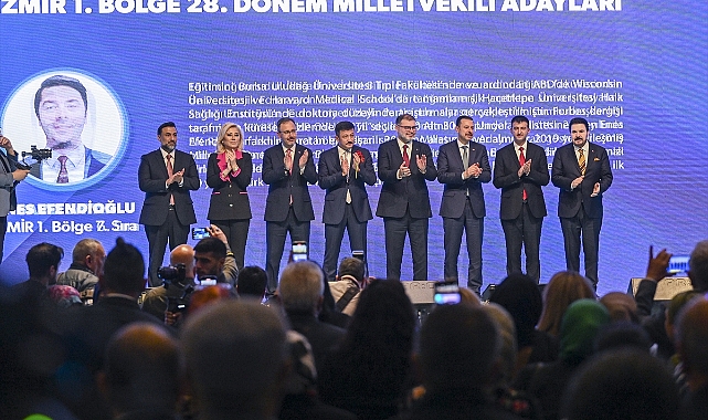 AK Parti İzmir Milletvekili Adaylarını Tanıttı