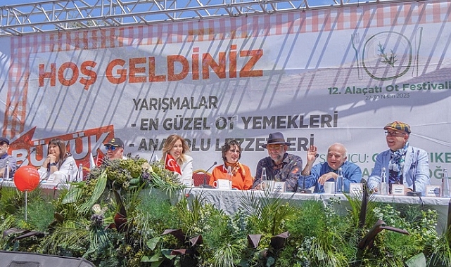 Alaçatı Ot Festivali’nde Çağla Şikel rüzgârı
