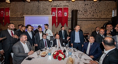 Başkan Soyer’den Romanlara ağabey nasihati