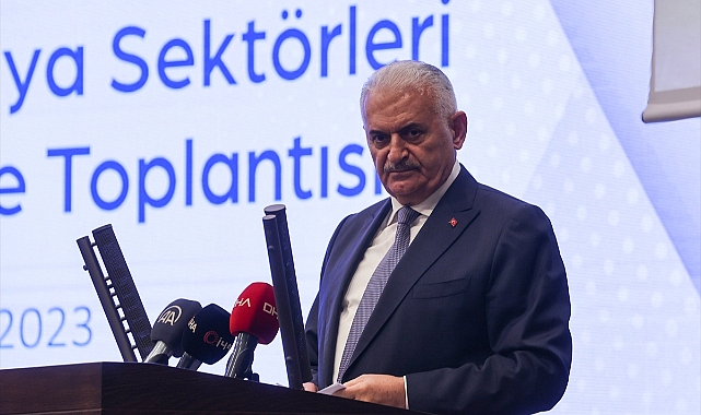 Binali Yıldırım'dan 14 Mayıs Mesajı