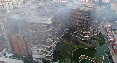 Büyük yangının hasarı gün ağarınca ortaya çıktı!