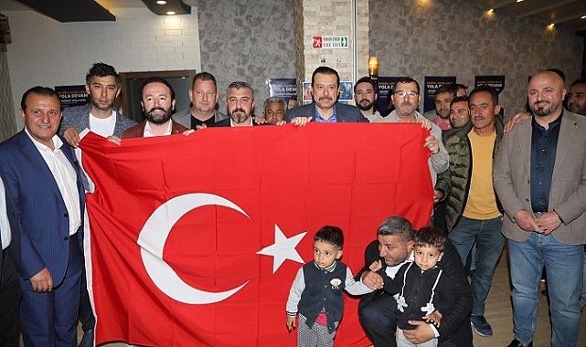 CHP, Atatürk karşıtı adayının resmini asamıyor