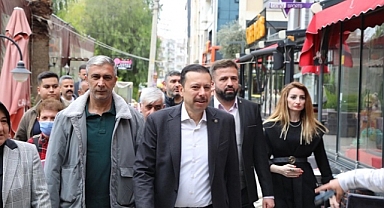 "CHP sadece konuşur, biz eser üretiriz"