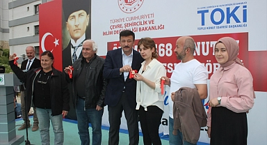 Dağ, İzmir'de TOKİ konutları teslim töreninde konuştu: