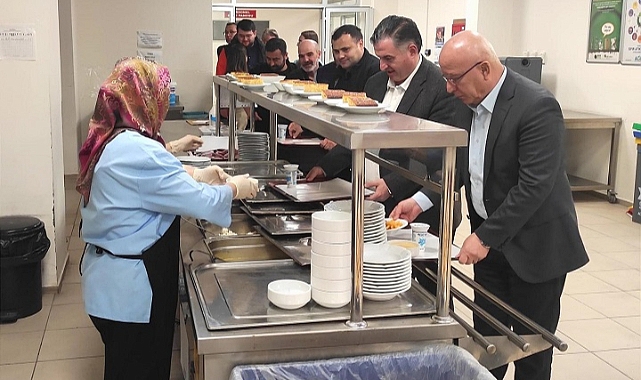 Doğruer iftarda meslektaşlarıyla buluştu
