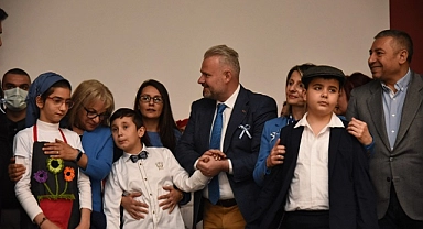 "Farkındayız, Hep Yanlarındayız"