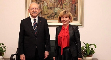 ” Gençler rol modelini arıyor”