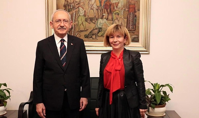 ” Gençler rol modelini arıyor”