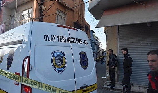 İki aile arasında çıkan silahlı kavgada baba ve oğul öldü