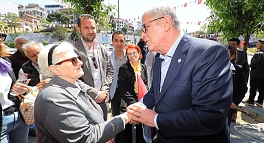 İYİ Partili Dervişoğlu Konak’ı karış karış gezdi