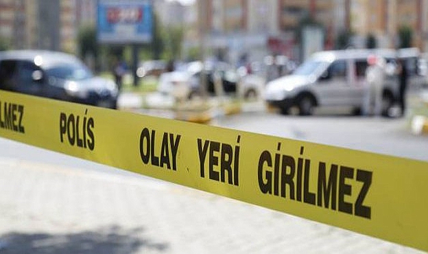 İzmir'de çapalı,sopalı komşu kavgası