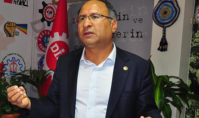 İzmir'de CHP'de şok istifa