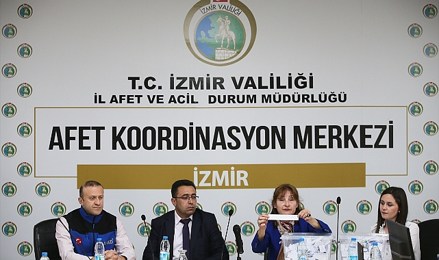 İzmir'de deprem konutlarında son etapların sahipleri belirlendi