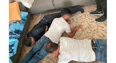 İzmir'de oto yıkamacıdaki cinayete ilişkin 6 kişi tutuklandı