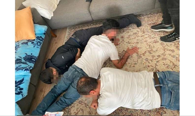 İzmir'de oto yıkamacıdaki cinayete ilişkin 6 kişi tutuklandı