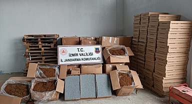 İzmir'de tütün kaçakçılığı operasyonunda 3 zanlı yakalandı