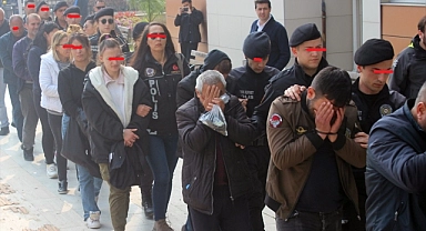 İzmir merkezli uyuşturucu operasyonunda 35 şüpheli tutuklandı