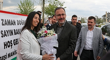 Kasapoğlu, İzmir'de partisinin Bayraklı ilçe teşkilatını ziyaret etti