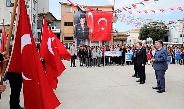 Kınık’ta 23 Nisan Ulusal Egemenlik ve Çocuk Bayramı kutlandı