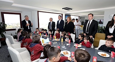 Minik Öğrencilerden Başkan Amca’ya Ziyaret