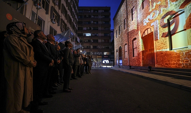 Nebati, İzmir İktisat Kongresi'nin yenilenen binasını ziyaret etti