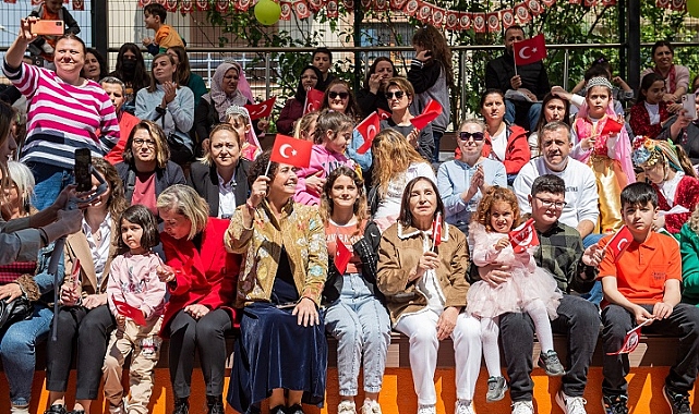 Selvi Kılıçdaroğlu İzmir'de kooperatifler ve çocuklarla buluştu