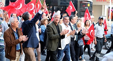 19 Mayıs’ın 104. Yılında Narlıdere Tek Yürek Oldu