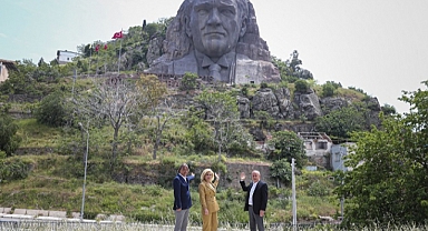 AK Partili Bursalı’dan CHP’li belediyeye bakımsız Atatürk büstü tepkisi