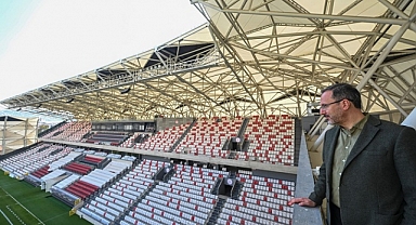 Bakan Kasapoğlu’ndan İzmir Alsancak Mustafa Denizli Stadı paylaşımı