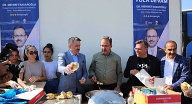 Bakan Kasapoğlu Seferihisar'da Millet Bahçesi yapılacak alanda incelemelerde bulundu