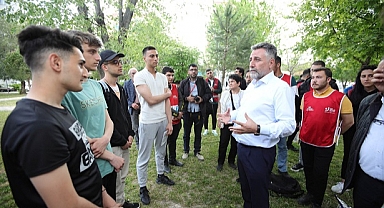 Başkan Sandal’dan gençlere mesaj