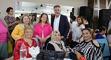 Bayraklılı kadınlardan Kılıçdaroğlu’na tam destek