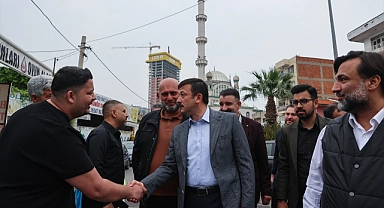 Dağ, İzmir'de muhtarlar ve Romanlarla buluştu