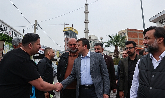 Dağ, İzmir'de muhtarlar ve Romanlarla buluştu