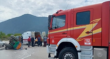 Denizli'de devrilen traktörün sürücüsü hayatını kaybetti
