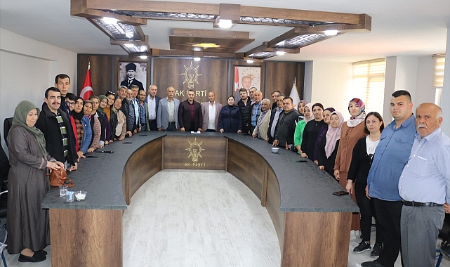 DEVA Partisi Çivril ilçe yönetimi istifa ederek AK Parti'ye katıldı