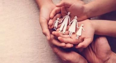 Enkazdan çıkan 78 çocuk 'Aile' korumasında