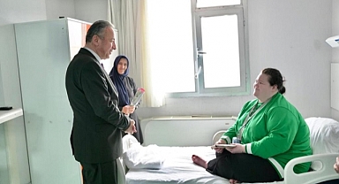 EÜ Tıp Fakültesinde anlamlı “Anneler Günü” kutlaması