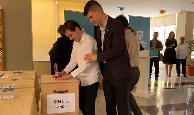 Görme engellilerden YSK'ya tepki!