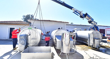 Hataylı süt üreticilerine İzmir’den tank desteği