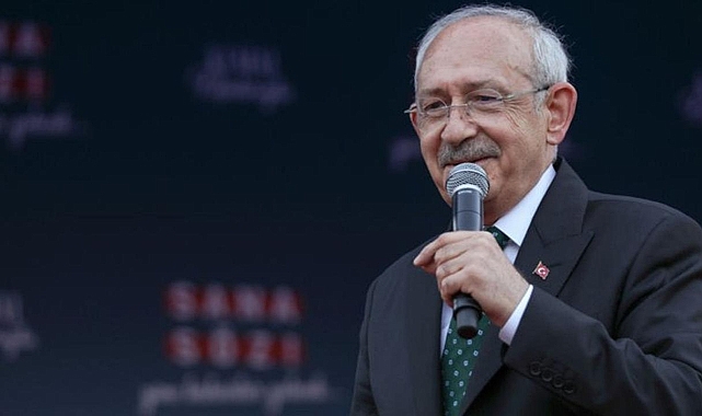 İki grup benimle uğraşıyor