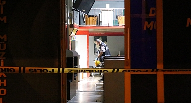 İzmir'de eğlence mekanındaki silahlı kavgada 1 kişi öldü